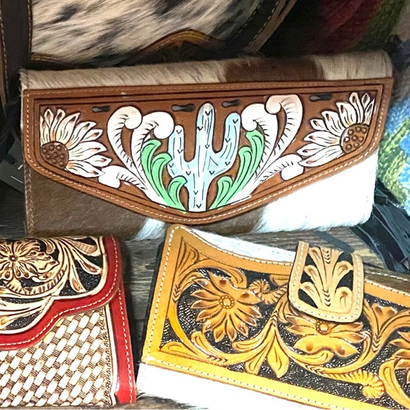 The Prickly Cactus 🌵 Tooled Leather Wallet - Picture 5 of 5
